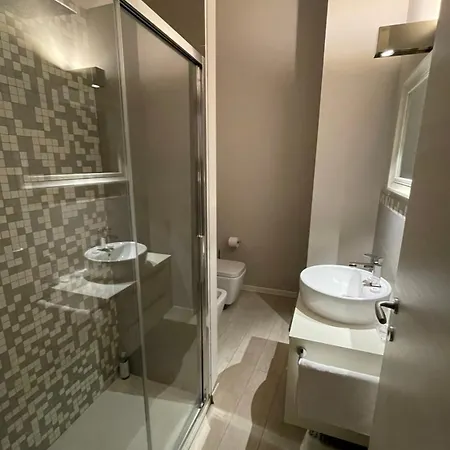 Little In Downtown Appartement Modène